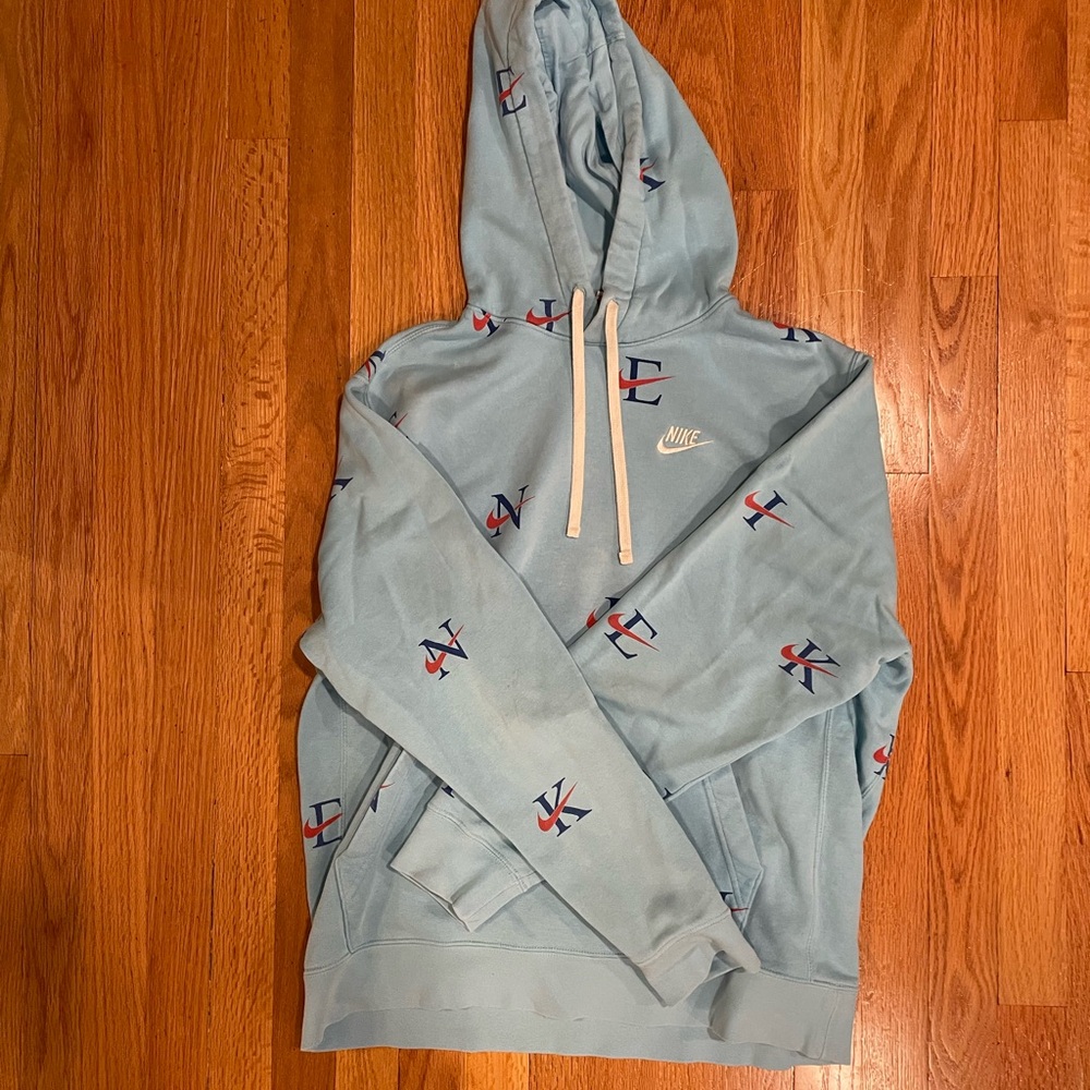 Vintage Nike Sky Blue Men's Hoodie with Red Accents